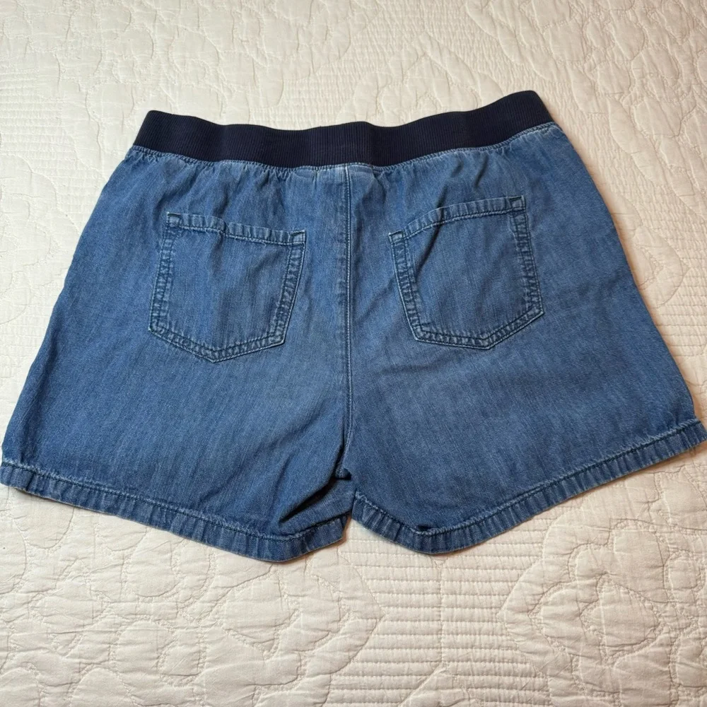 The Children’s Place shorts size 16